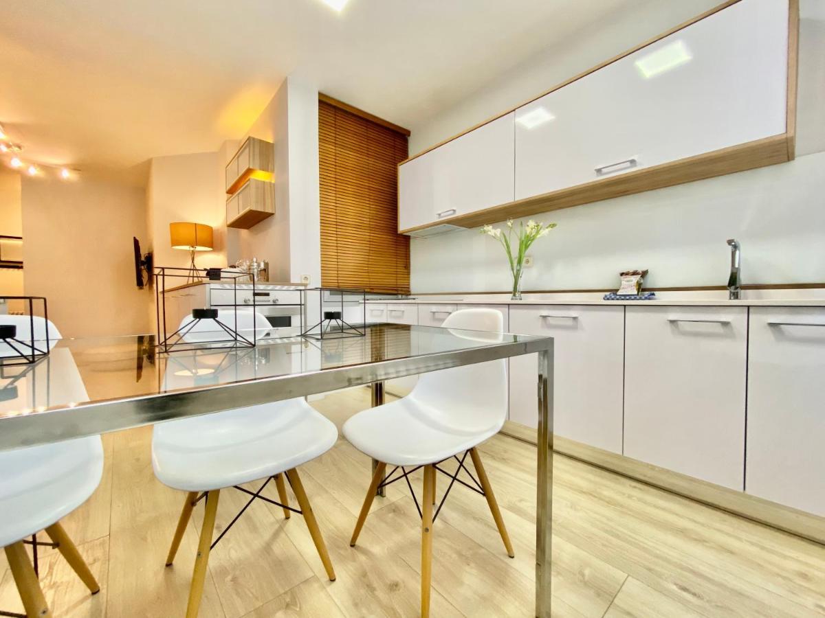 Charming La Casa De La Castellana Apartment Madrid Exterior photo