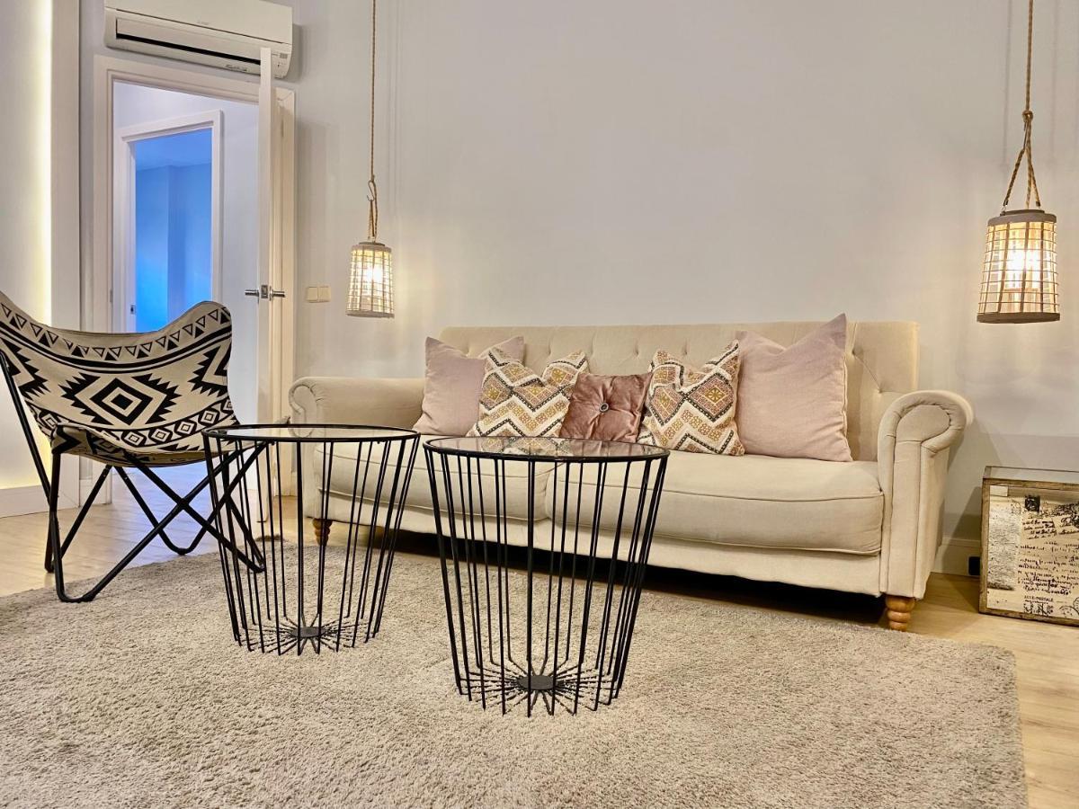 Charming La Casa De La Castellana Apartment Madrid Exterior photo
